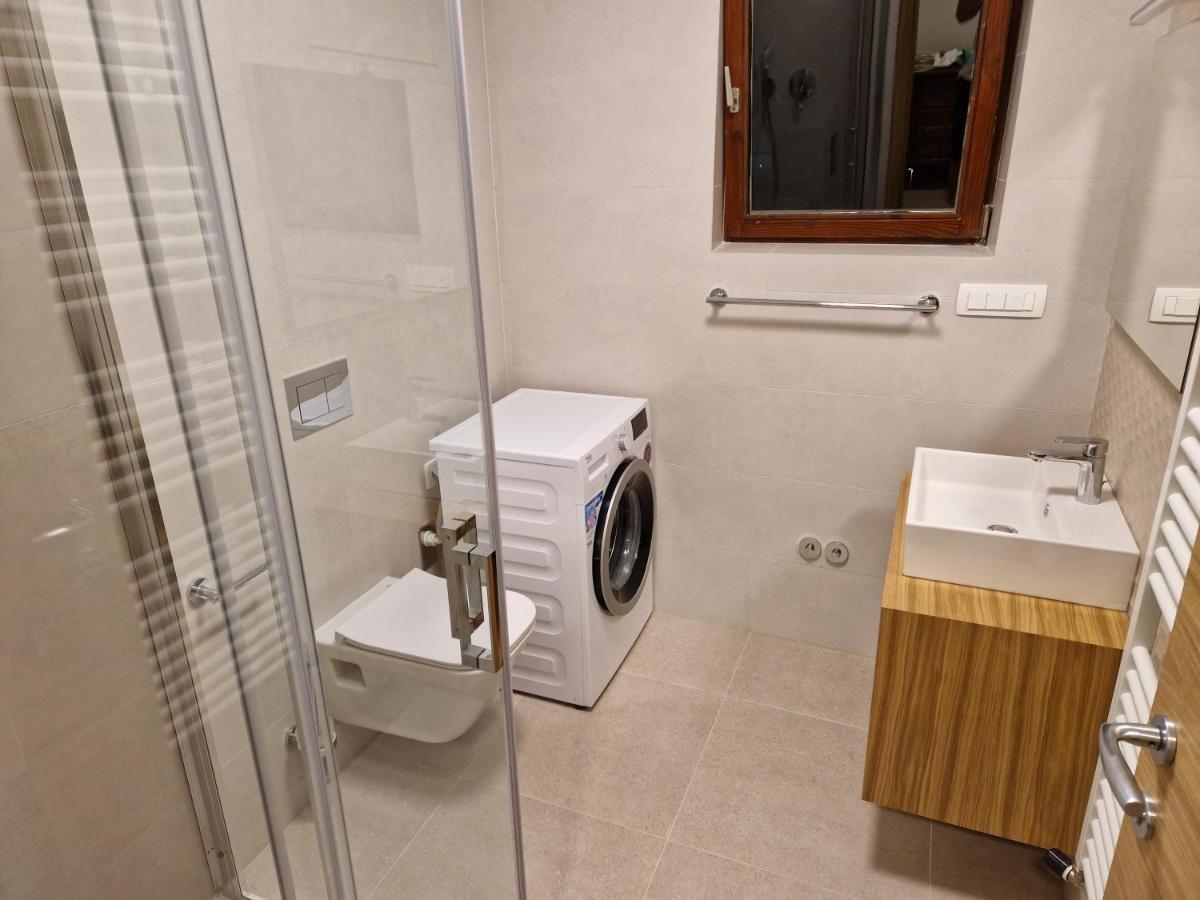 מאלינסקה Apartments Cerovic מראה חיצוני תמונה