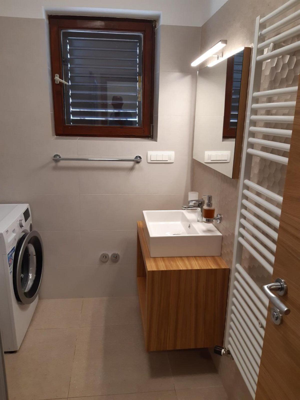 מאלינסקה Apartments Cerovic מראה חיצוני תמונה