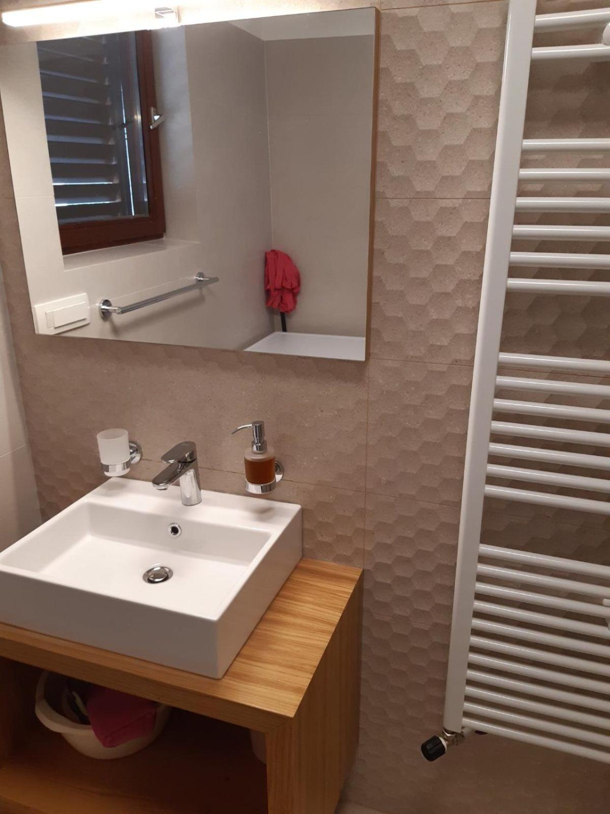מאלינסקה Apartments Cerovic מראה חיצוני תמונה