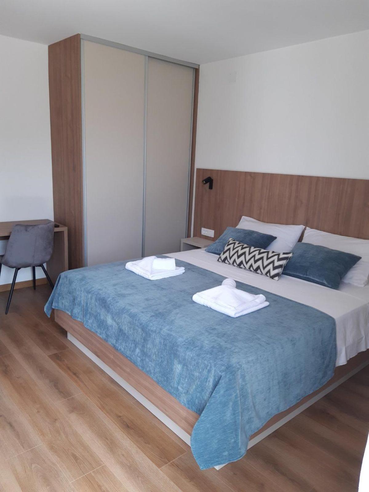 מאלינסקה Apartments Cerovic מראה חיצוני תמונה